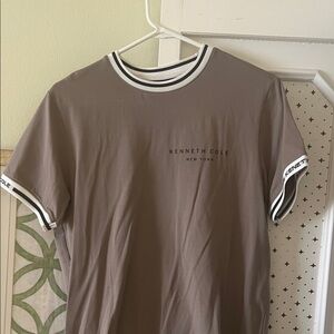 Kenneth Cole Men's Taupe T-Shirt with Black Accents
